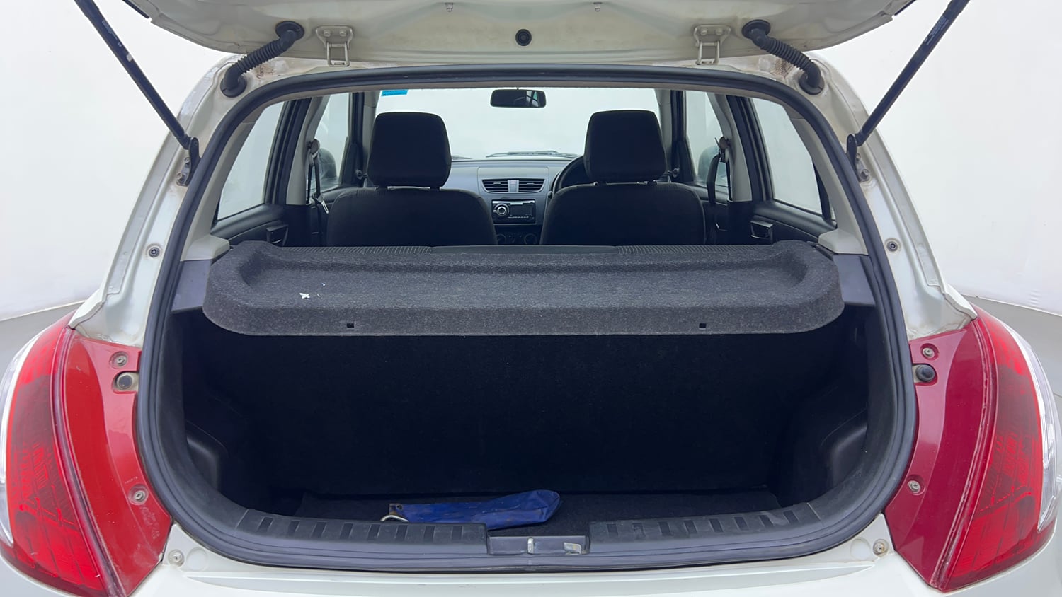 Used 2013 Maruti Suzuki Swift LXi Petrol Manual interior DICKY INSIDE VIEW