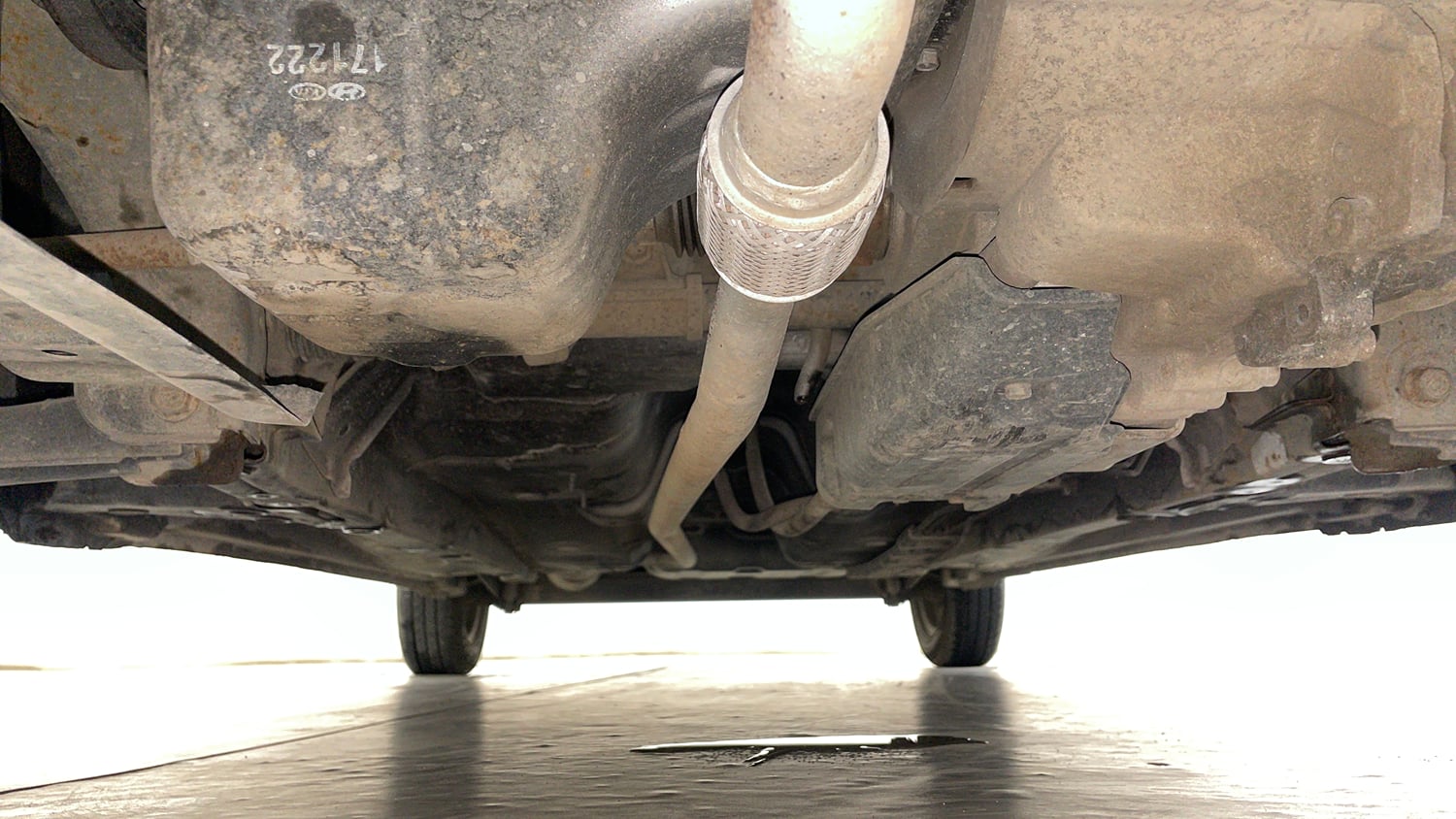 Used 2018 Hyundai Eon Sportz Petrol Manual extra FRONT LEFT UNDERBODY VIEW