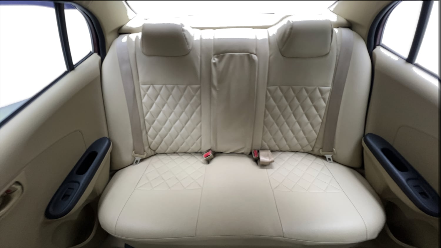 Used 2014 Honda Amaze 1.2 S i-VTEC Petrol Manual interior REAR SEAT CONDITION VIEW