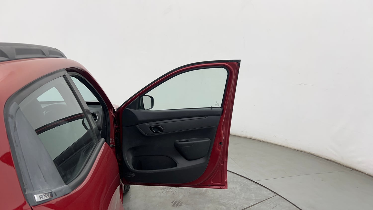 Used 2017 Renault Kwid 1.0 RXT Petrol Manual interior RIGHT FRONT DOOR OPEN VIEW