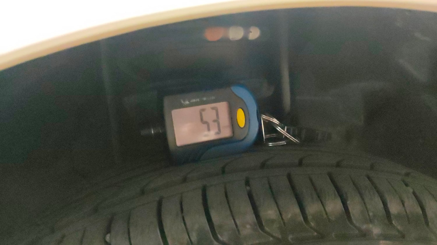 Used 2018 Tata Tiago Revotron XZA Petrol Automatic tyres RIGHT FRONT TYRE TREAD VIEW