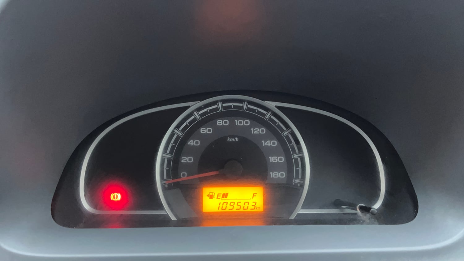 Used 2015 Maruti Suzuki Alto 800 LXi Anniversary Edition Petrol Manual interior CLUSTERMETER VIEW