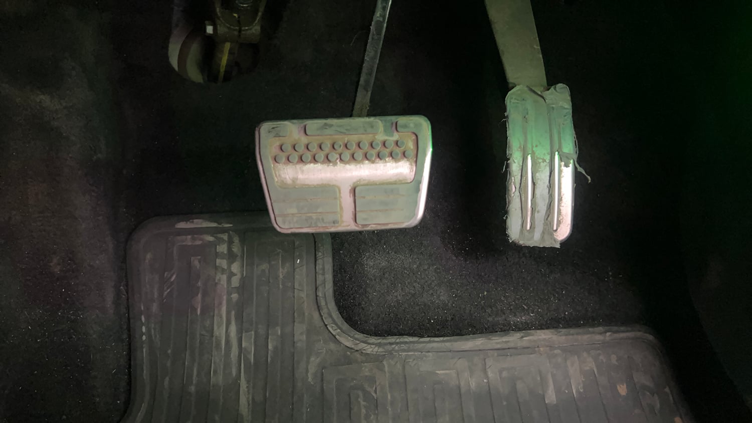 Used 2021 Ford EcoSport Titanium Plus 1.5L Ti-VCT AT Petrol Automatic interior PEDALS VIEW