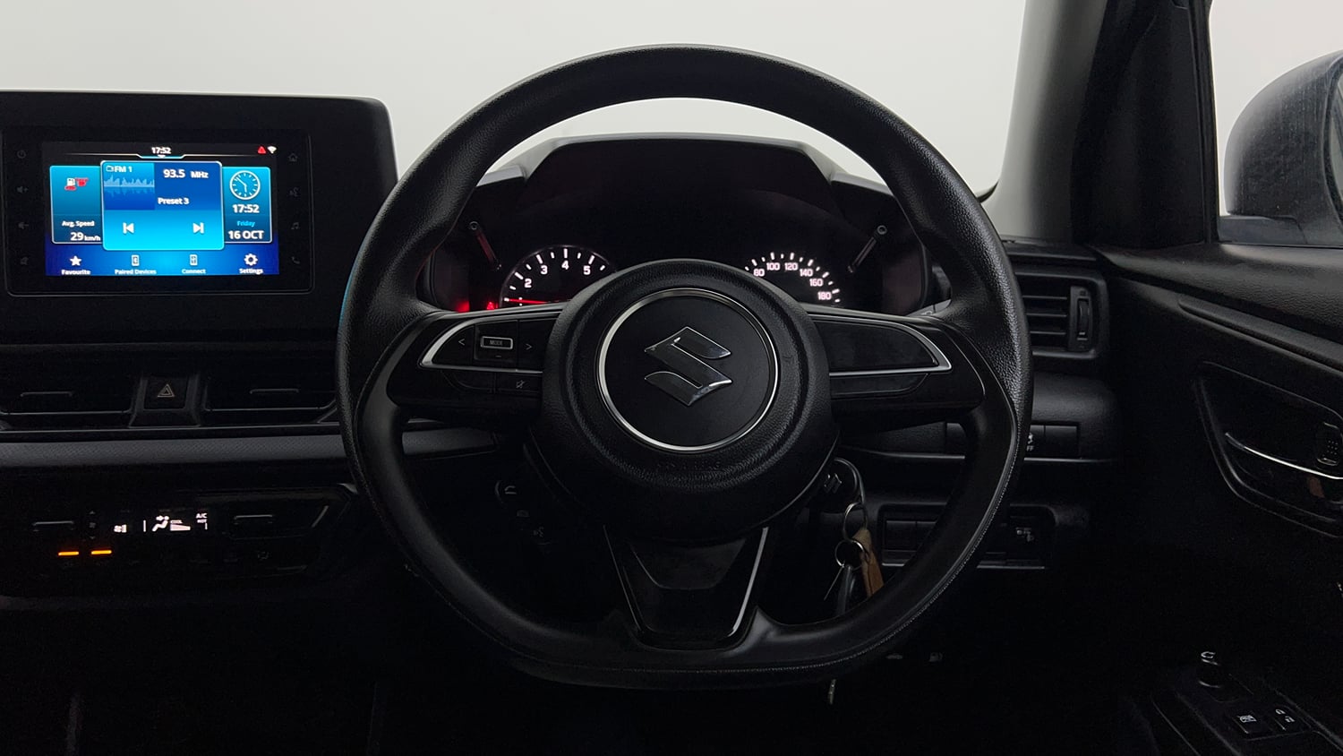 Used 2025 Maruti Suzuki Swift VXi CNG Cng Manual interior STEERING VIEW