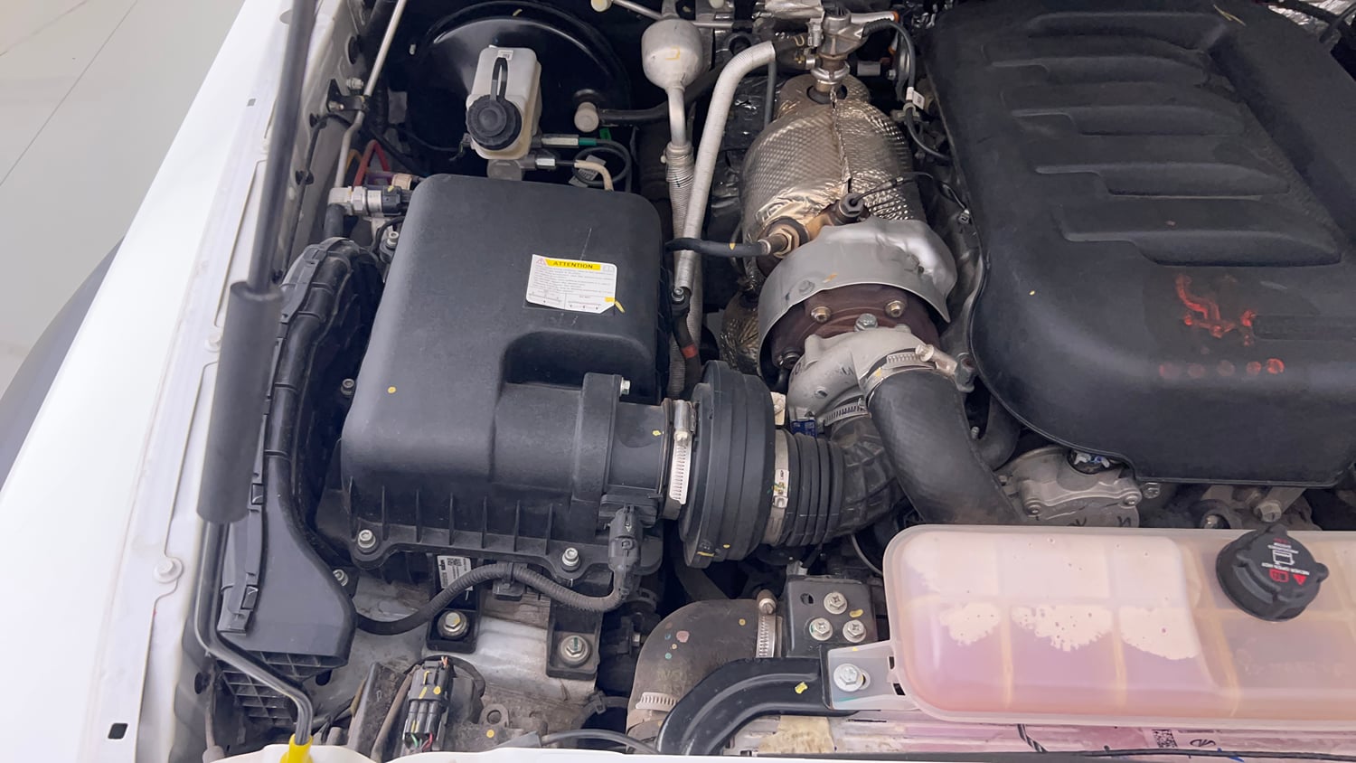 Used 2025 Mahindra Thar Roxx AX7 L Diesel AT 4WD Diesel Automatic engine ENGINE RIGHT SIDE VIEW