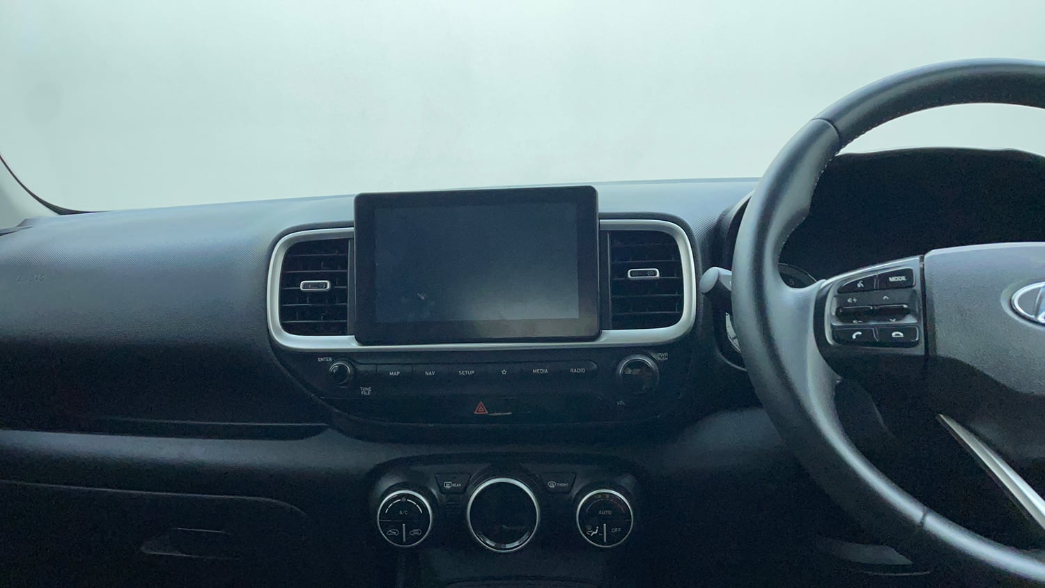 Used 2019 Hyundai Venue SX Plus 1.0 Turbo DCT Petrol Automatic interior MUSIC SYSTEM & AC CONTROL VIEW