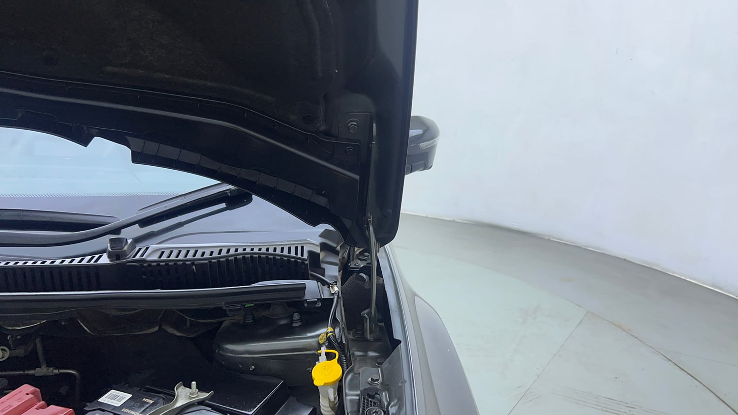 Used 2024 Tata Nexon Fearless Plus 1.2 Revotron Petrol 7DCA DT Petrol Automatic engine ENGINE LEFT SIDE HINGE & APRON VIEW