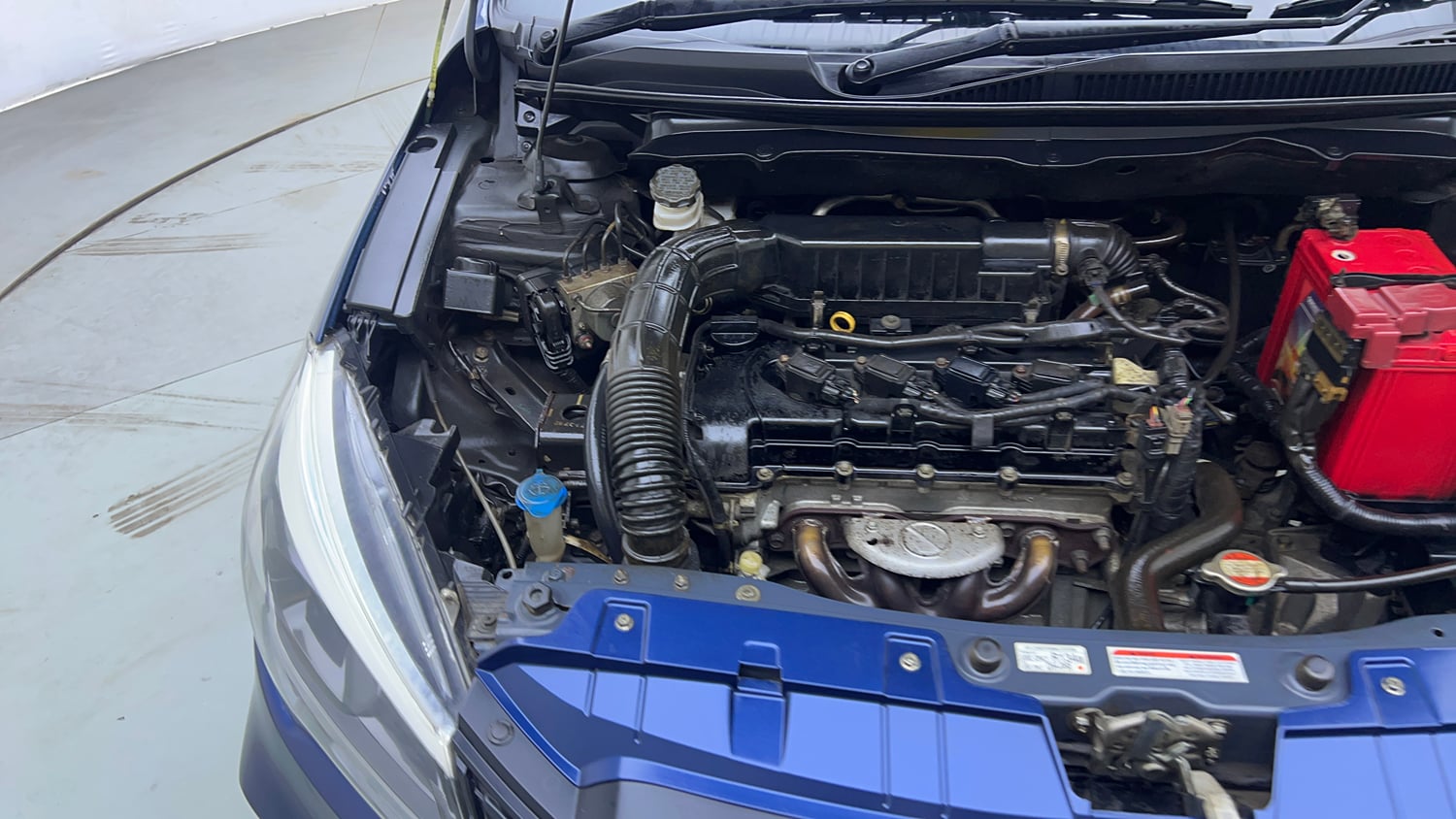 Used 2018 Maruti Suzuki Ciaz Alpha Hybrid 1.5 Petrol Manual engine ENGINE RIGHT SIDE VIEW