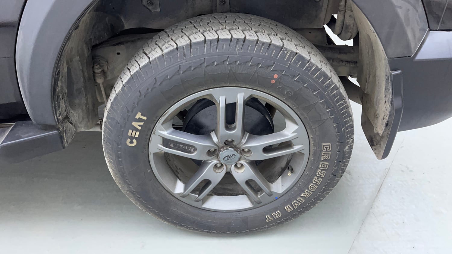 Used 2022 mahindra Thar LX Hard Top Petrol AT 4WD Petrol Automatic tyres LEFT REAR TYRE RIM VIEW