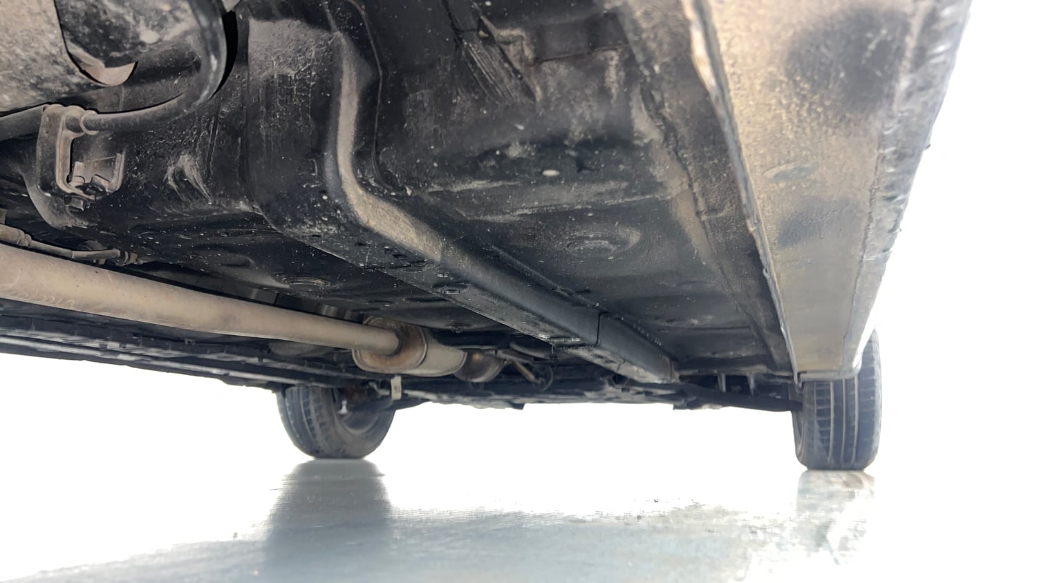 Used 2020 Hyundai Grand i10 Sportz 1.2 Kappa VTVT Petrol Manual extra REAR RIGHT UNDERBODY VIEW