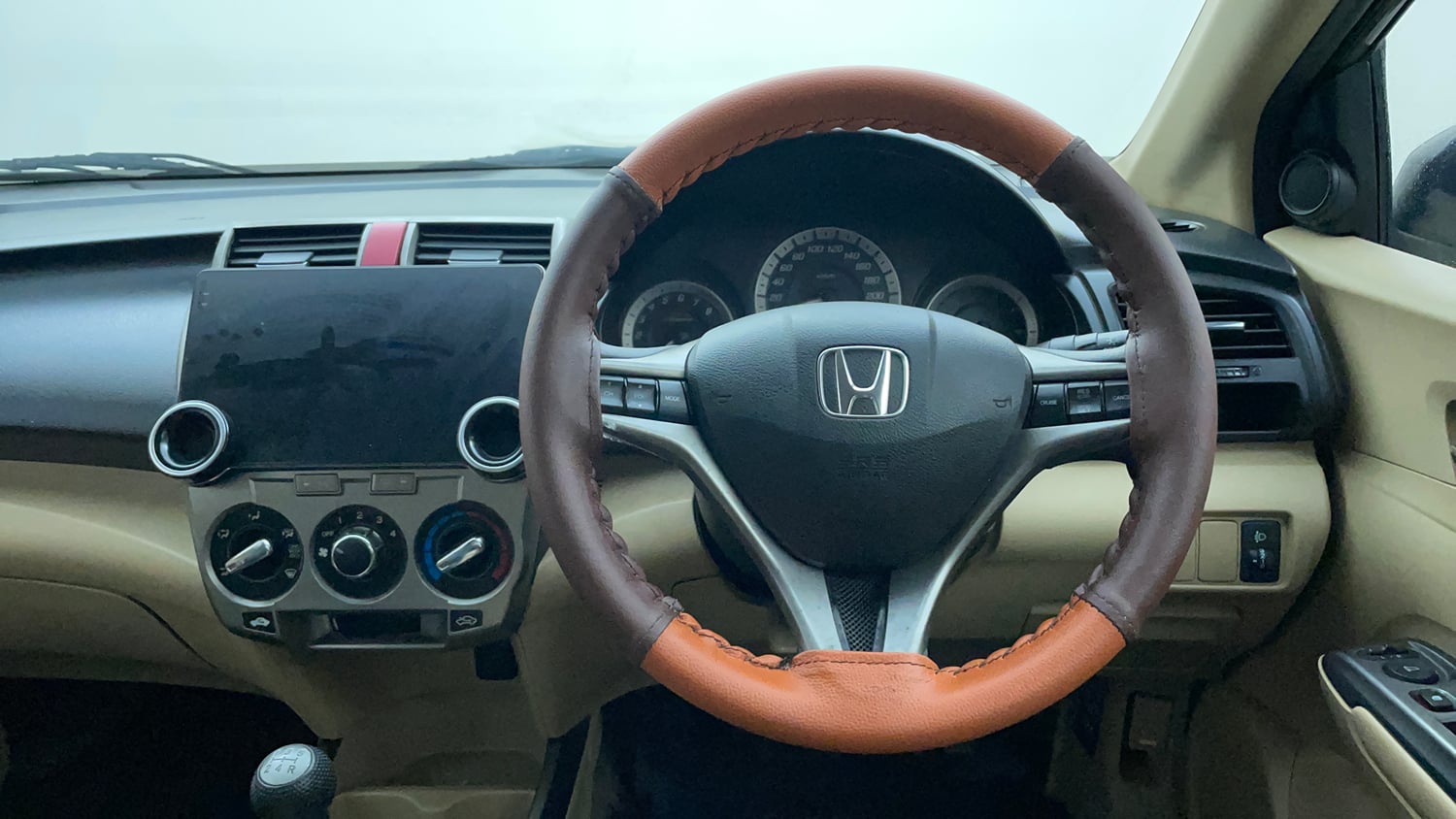 Used 2013 Honda City 1.5 V MT Petrol Manual interior STEERING VIEW