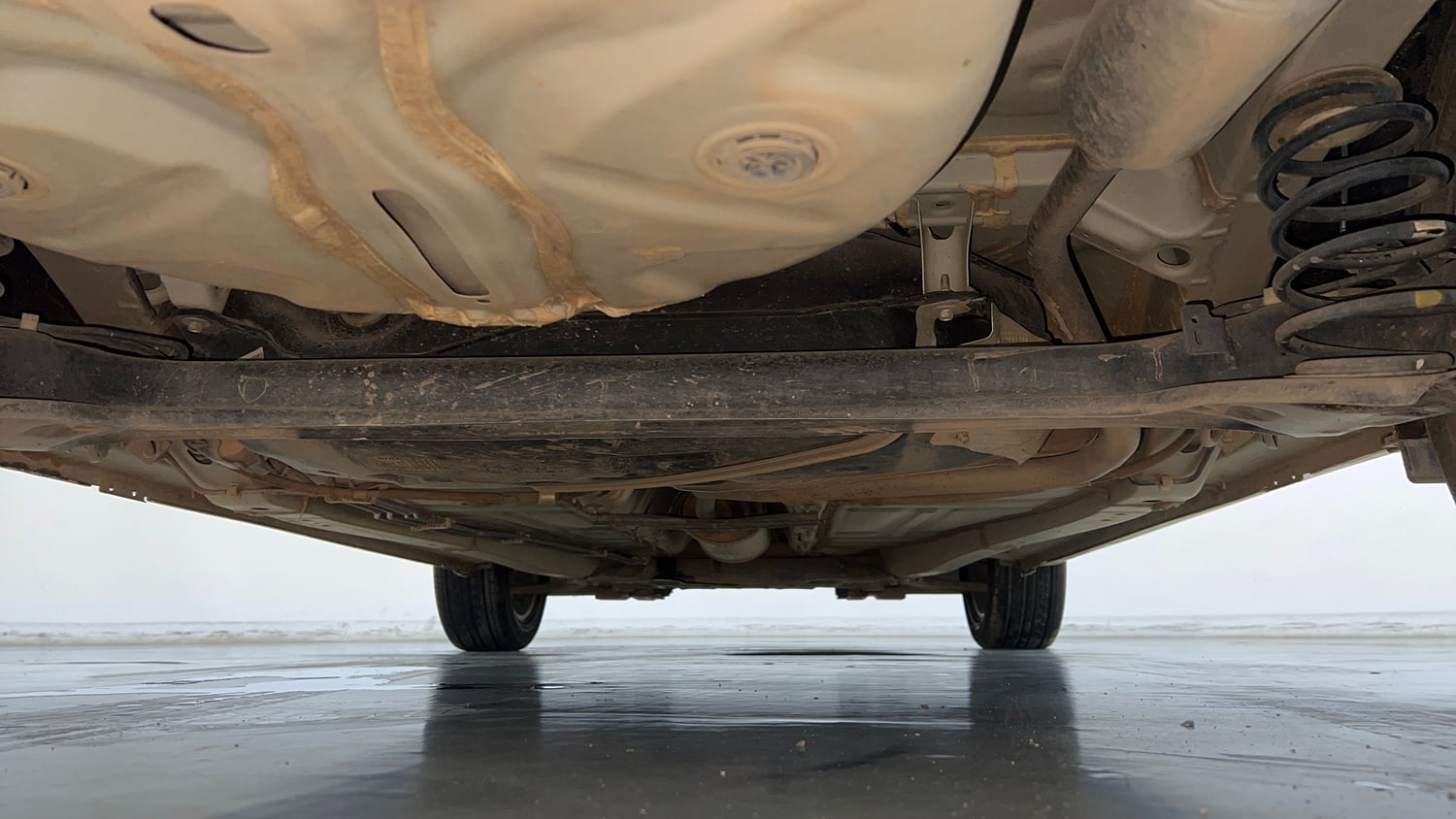 Used 2020 Maruti Suzuki Baleno Zeta Petrol Manual extra REAR UNDERBODY VIEW (TAKEN FROM REAR)