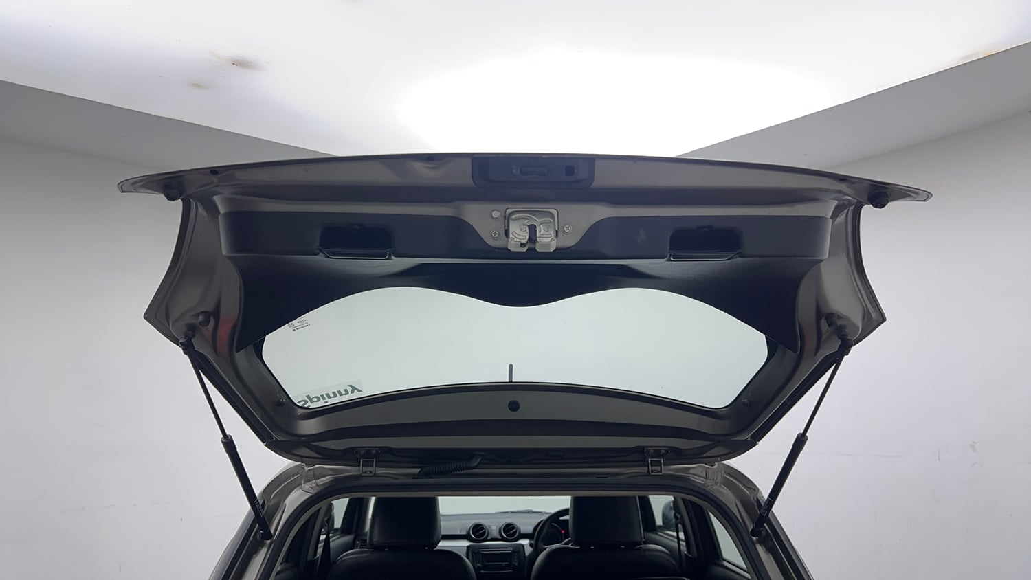 Used 2018 Maruti Suzuki Swift VXi Petrol Manual interior DICKY DOOR OPEN VIEW