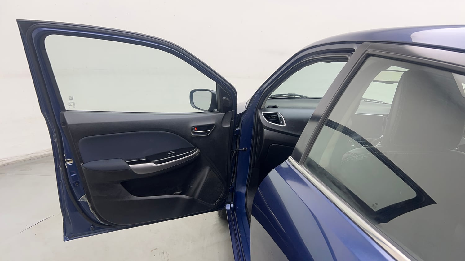 Used 2021 Maruti Suzuki Baleno Zeta Petrol Manual interior LEFT FRONT DOOR OPEN VIEW