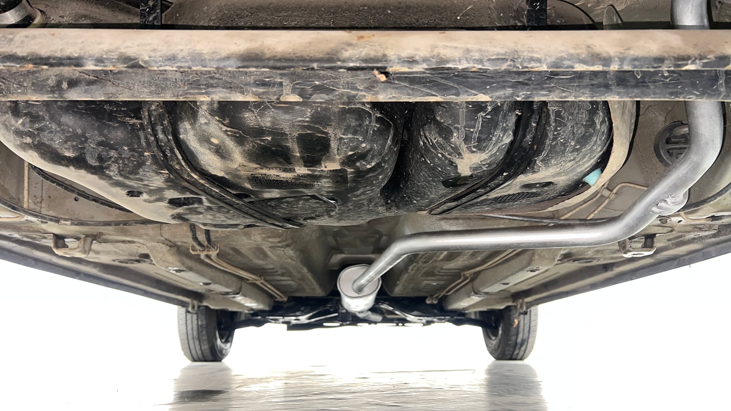 Used 2017 Maruti Suzuki Celerio ZXI (O) AMT Petrol Automatic extra REAR UNDERBODY VIEW (TAKEN FROM REAR)