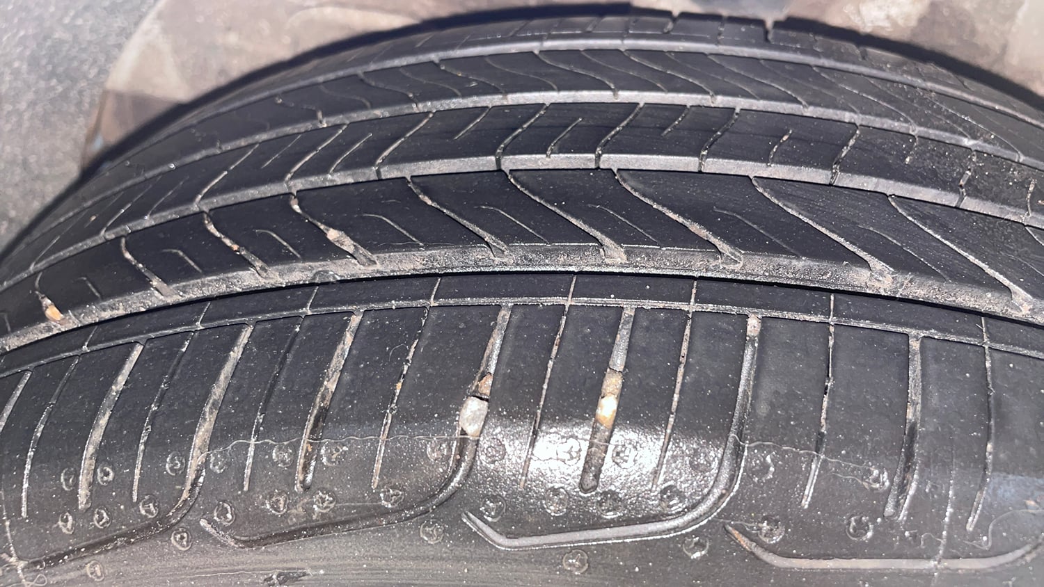Used 2019 Hyundai Elite i20 Asta 1.2 Dual Tone Petrol Manual tyres RIGHT REAR TYRE TREAD VIEW