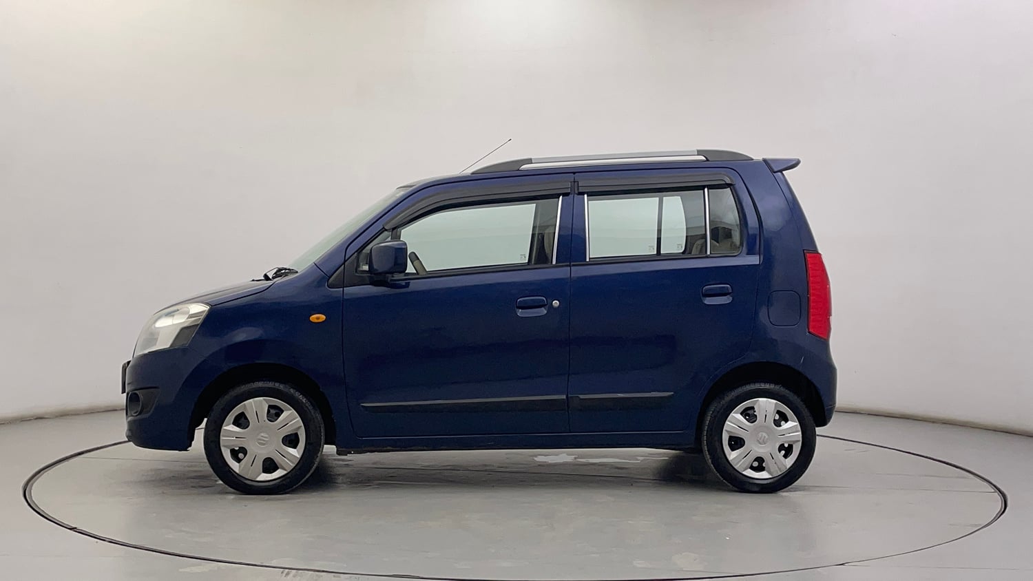 Used 2019 Maruti Suzuki Wagon R VXI Petrol Manual exterior LEFT SIDE VIEW