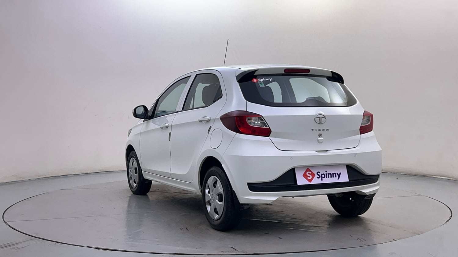 Used 2021 Tata Tiago XT Petrol Manual exterior LEFT REAR CORNER VIEW