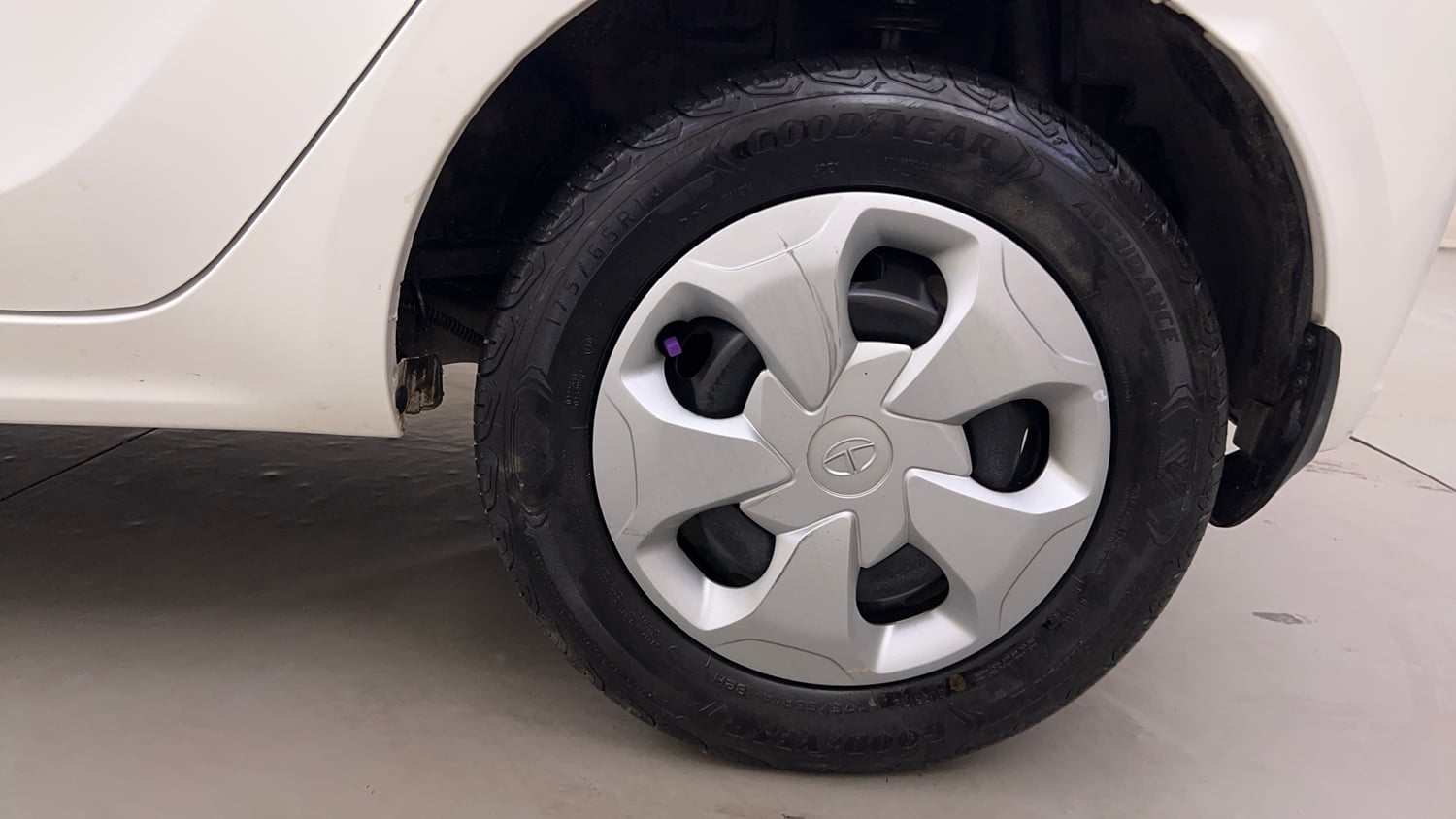 Used 2021 Tata Tiago XT Petrol Manual tyres LEFT REAR TYRE RIM VIEW