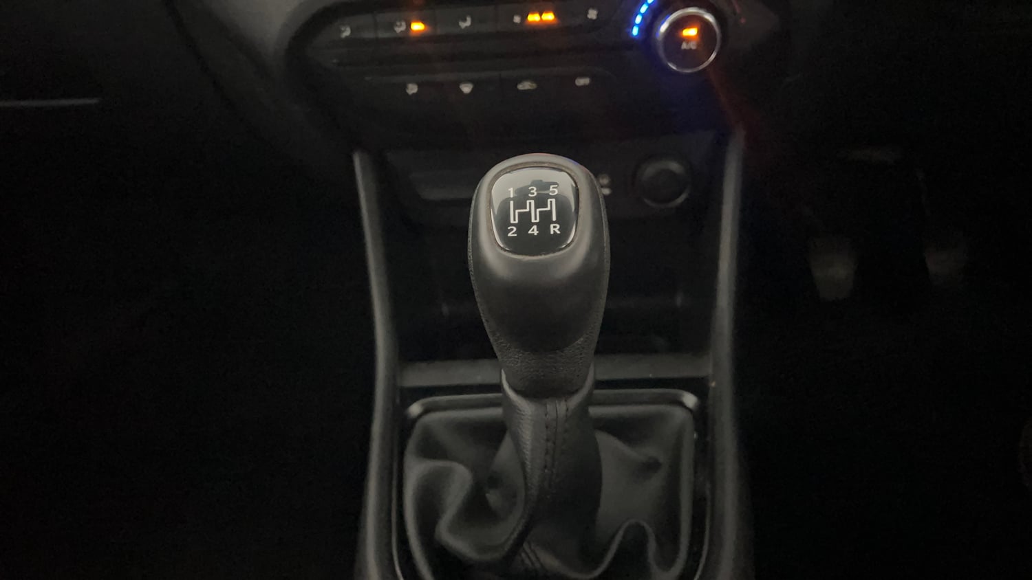Used 2022 Tata Punch Adventure MT Petrol Manual interior GEAR  KNOB VIEW
