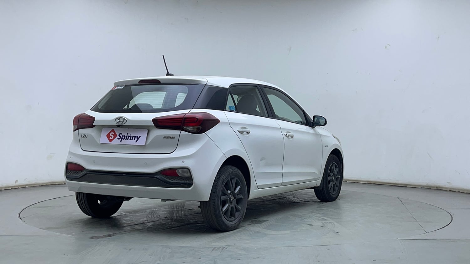 Used 2018 Hyundai Elite i20 Asta 1.2 AT Petrol Automatic exterior RIGHT REAR CORNER VIEW