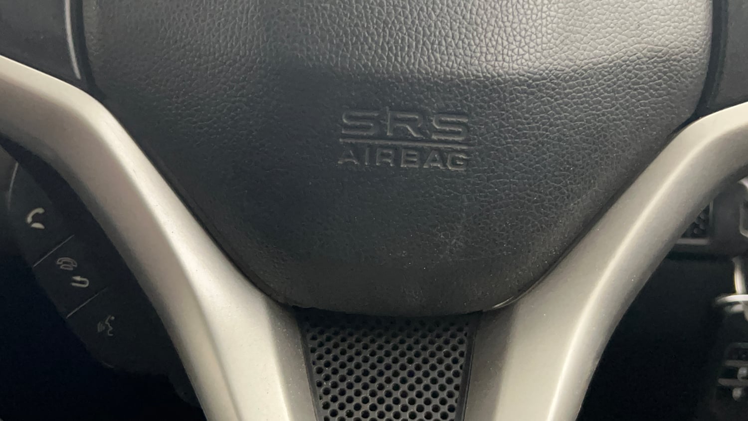 Used 2021 Honda WR-V SV MT Diesel Diesel Manual top_features Airbags