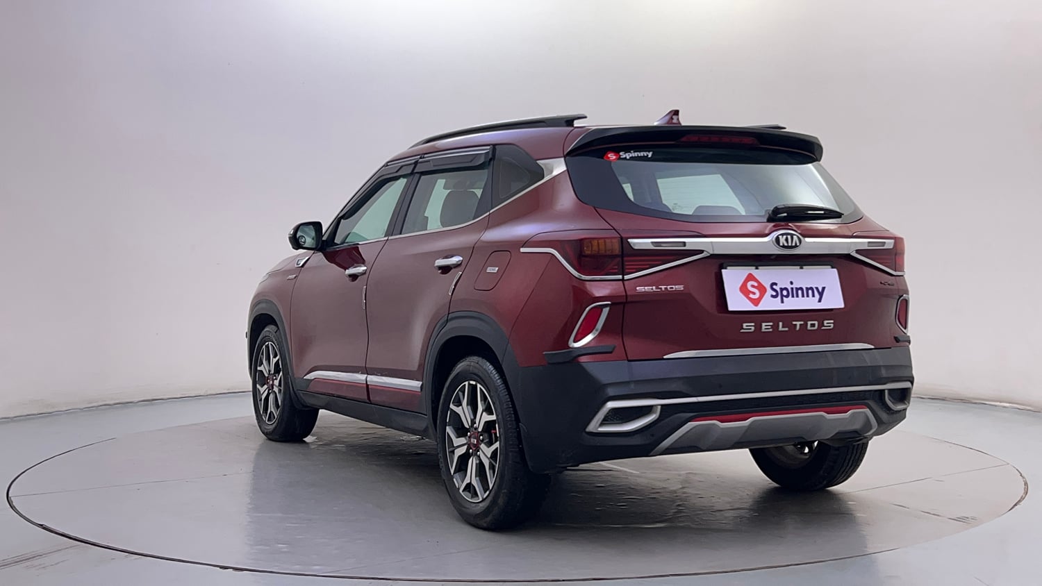Used 2021 Kia Seltos GTX Plus AT 1.5 Diesel Diesel Automatic exterior LEFT REAR CORNER VIEW
