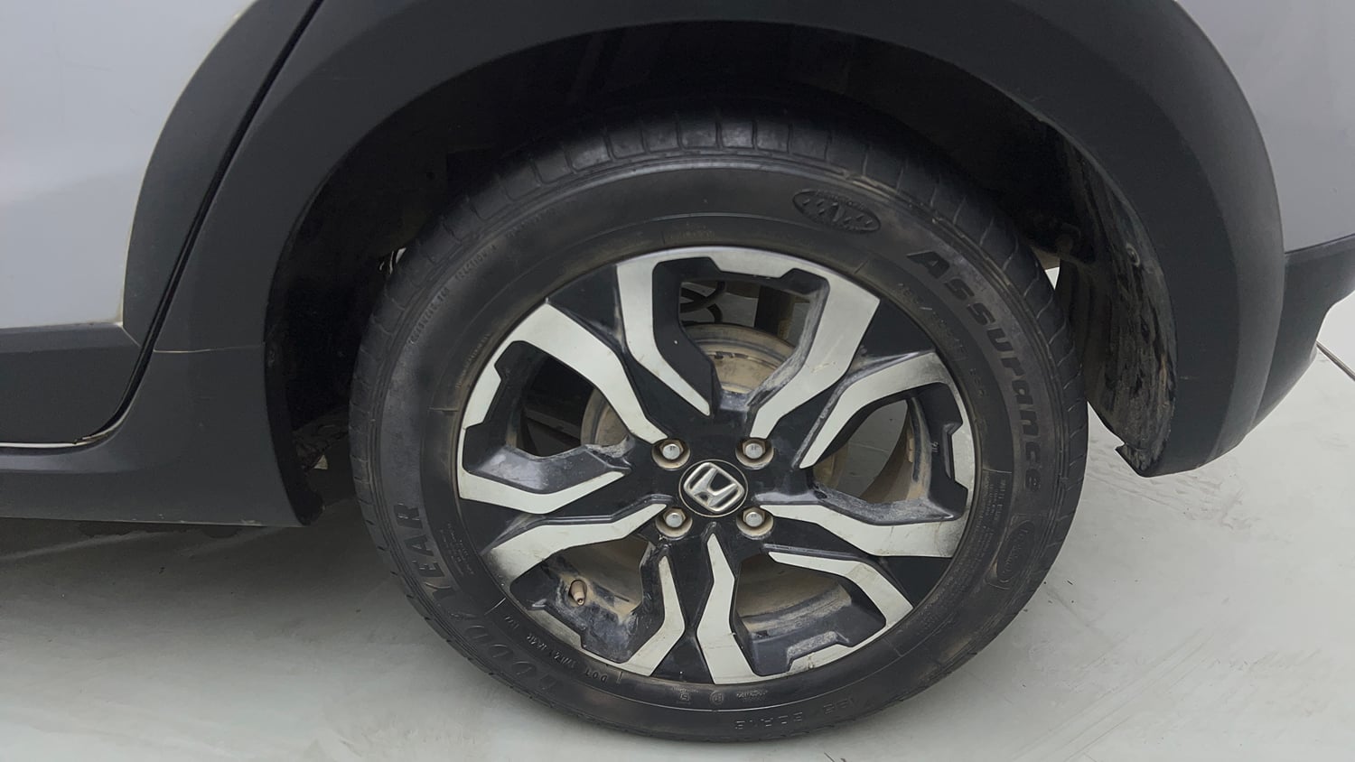 Used 2022 Honda WR-V VX MT Petrol Petrol Manual tyres LEFT REAR TYRE RIM VIEW