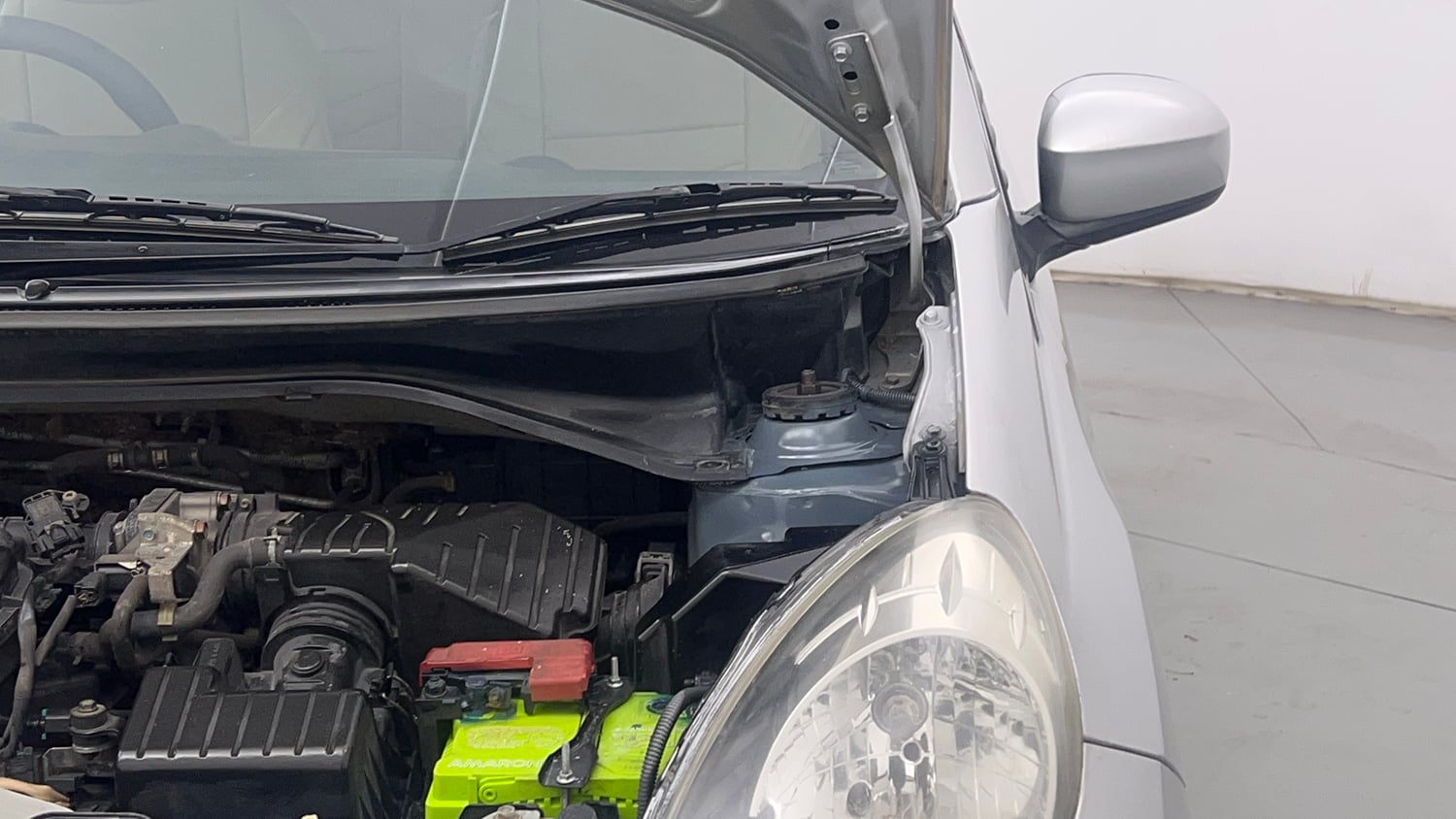 Used 2013 Honda Brio S MT Petrol Manual engine ENGINE LEFT SIDE HINGE & APRON VIEW