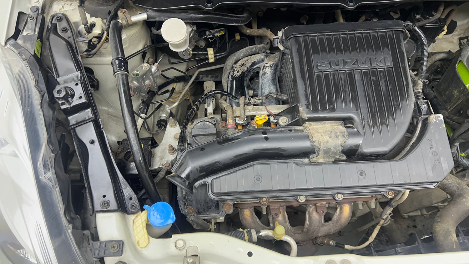 Used 2017 Maruti Suzuki Swift Dzire VXI Petrol Manual engine ENGINE RIGHT SIDE VIEW