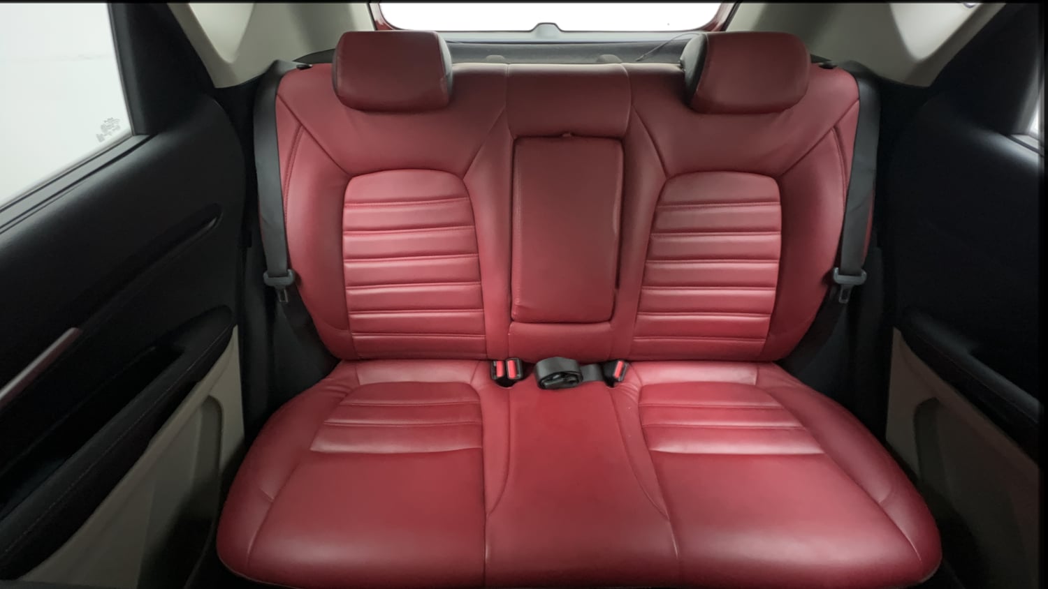 Used 2023 Kia Sonet HTX 1.0 iMT Petrol Manual interior REAR SEAT CONDITION VIEW