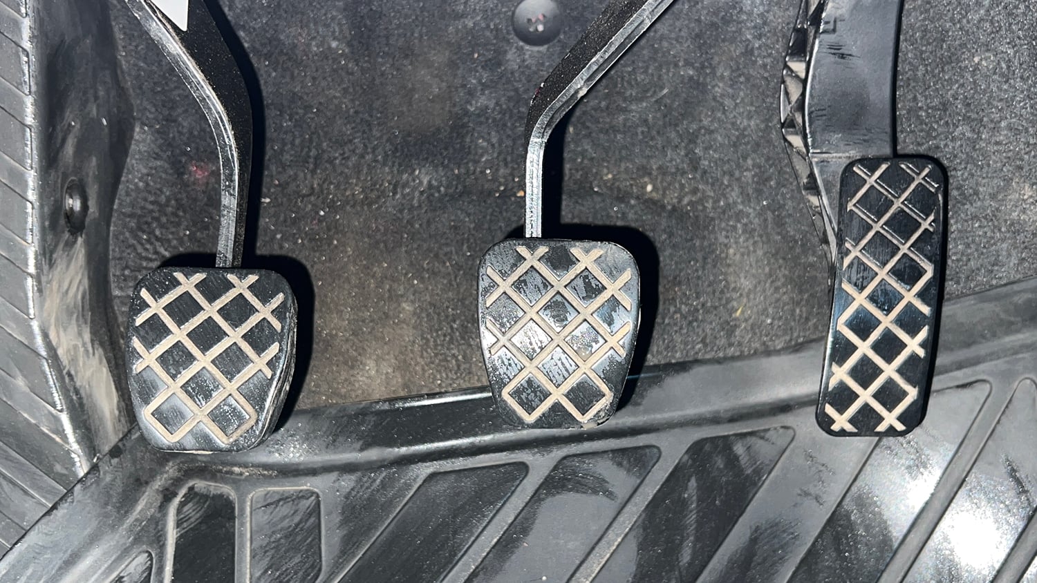 Used 2023 Volkswagen Taigun GT 1.5 TSI MT Petrol Manual interior PEDALS VIEW