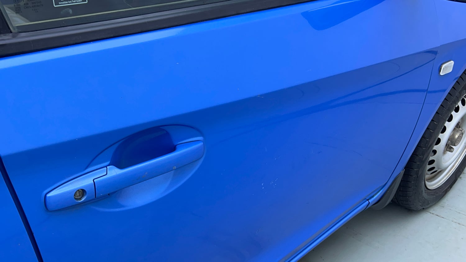 Used 2014 Honda Brio EX MT Petrol Manual dents MINOR DENT