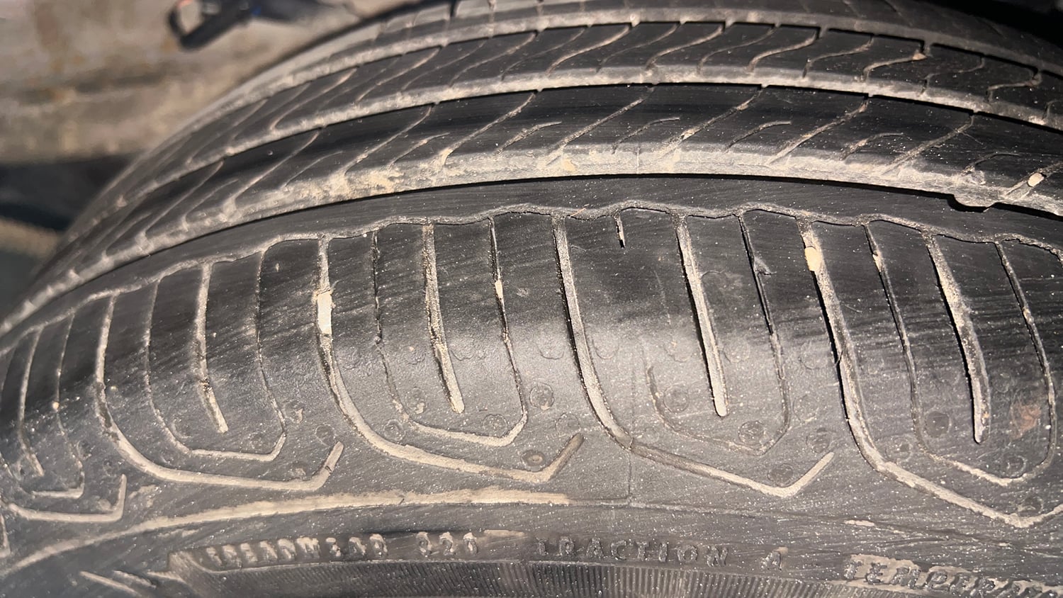 Used 2022 Tata Tiago XT Petrol Manual tyres LEFT REAR TYRE TREAD VIEW