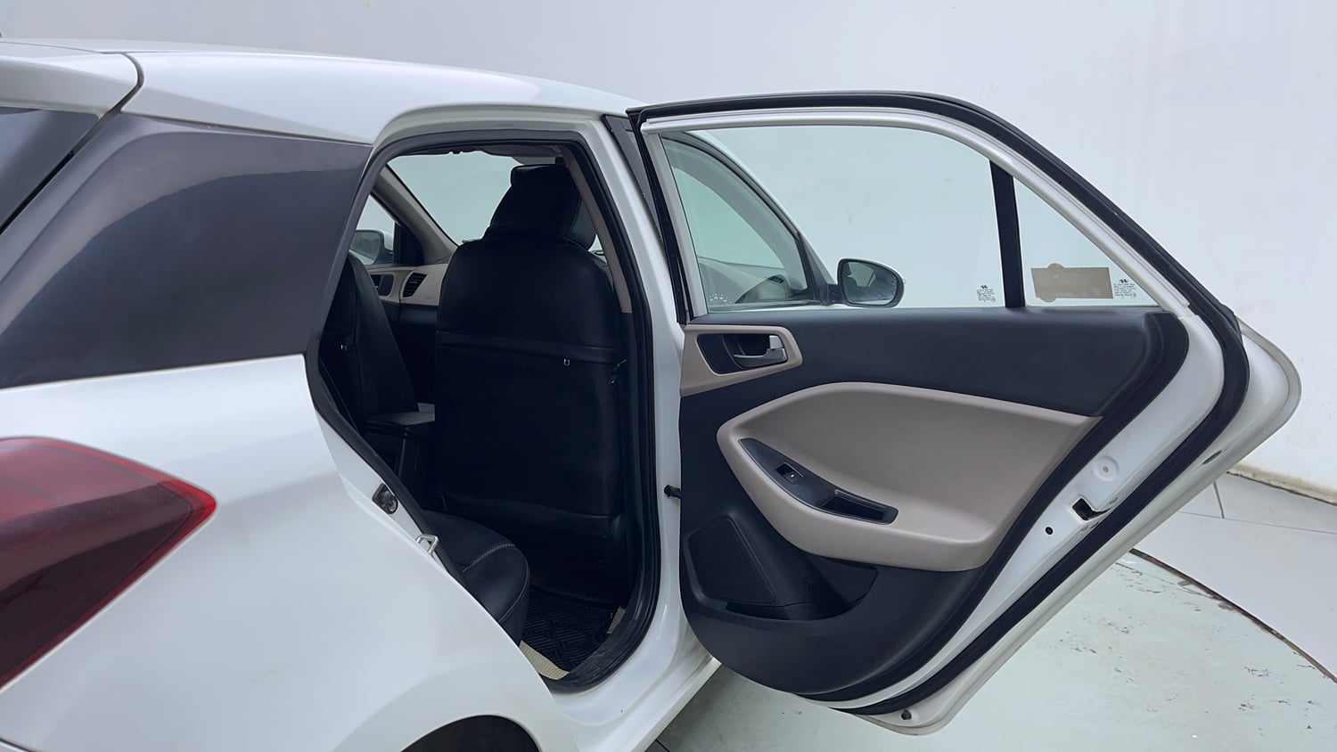 Used 2018 Hyundai Elite i20 Asta 1.2 AT Petrol Automatic interior RIGHT REAR DOOR OPEN VIEW