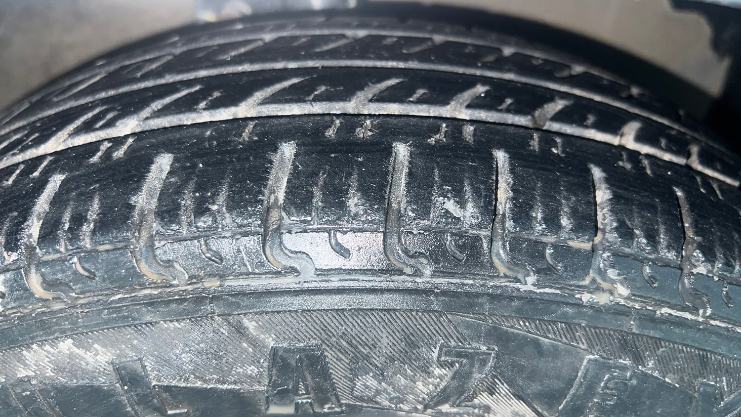 Used 2016 Maruti Suzuki Celerio VXi CNG Cng Manual tyres RIGHT FRONT TYRE TREAD VIEW
