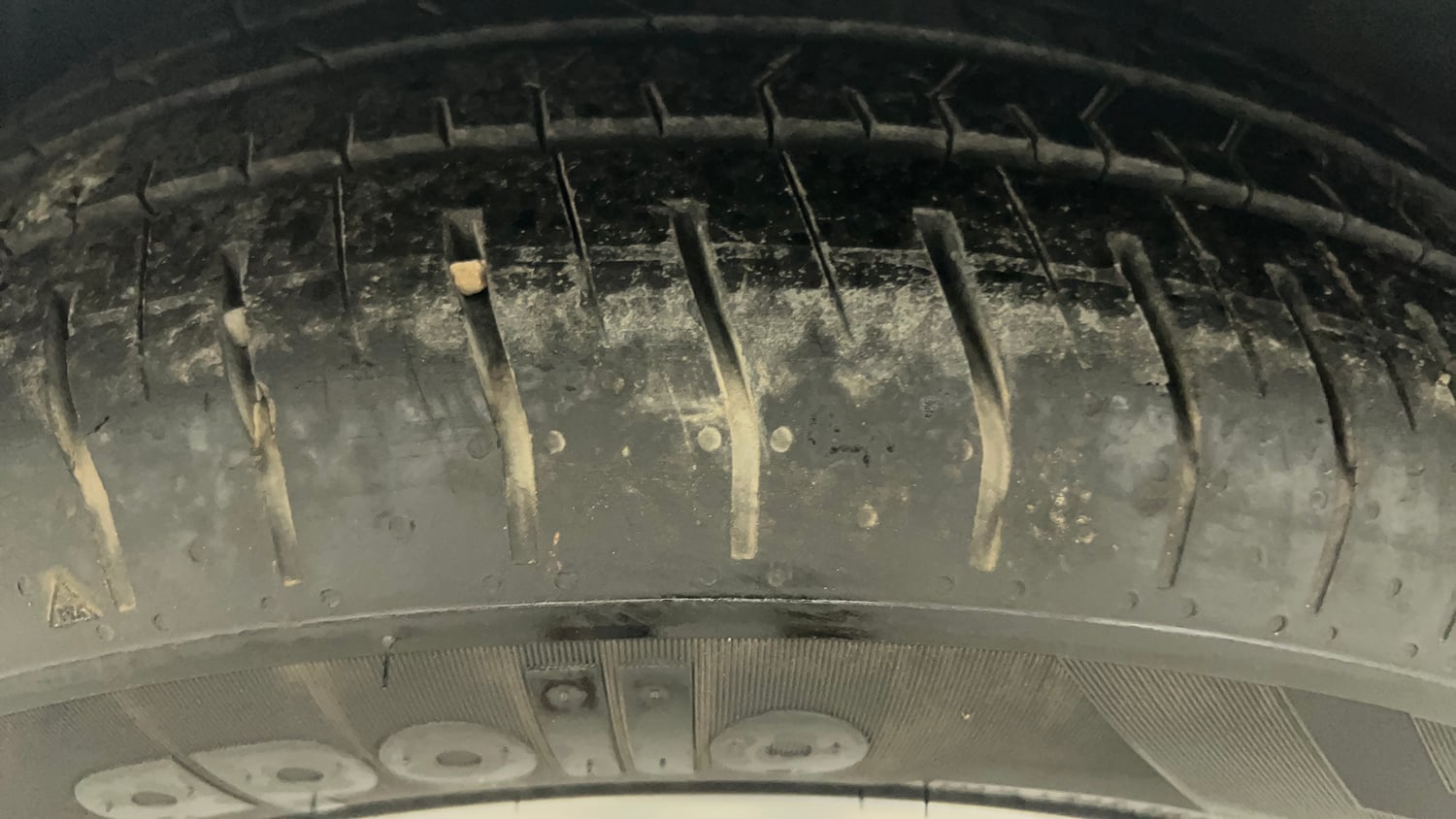 Used 2024 Hyundai Verna SX 1.5 Petrol MT Petrol Manual tyres LEFT FRONT TYRE TREAD VIEW