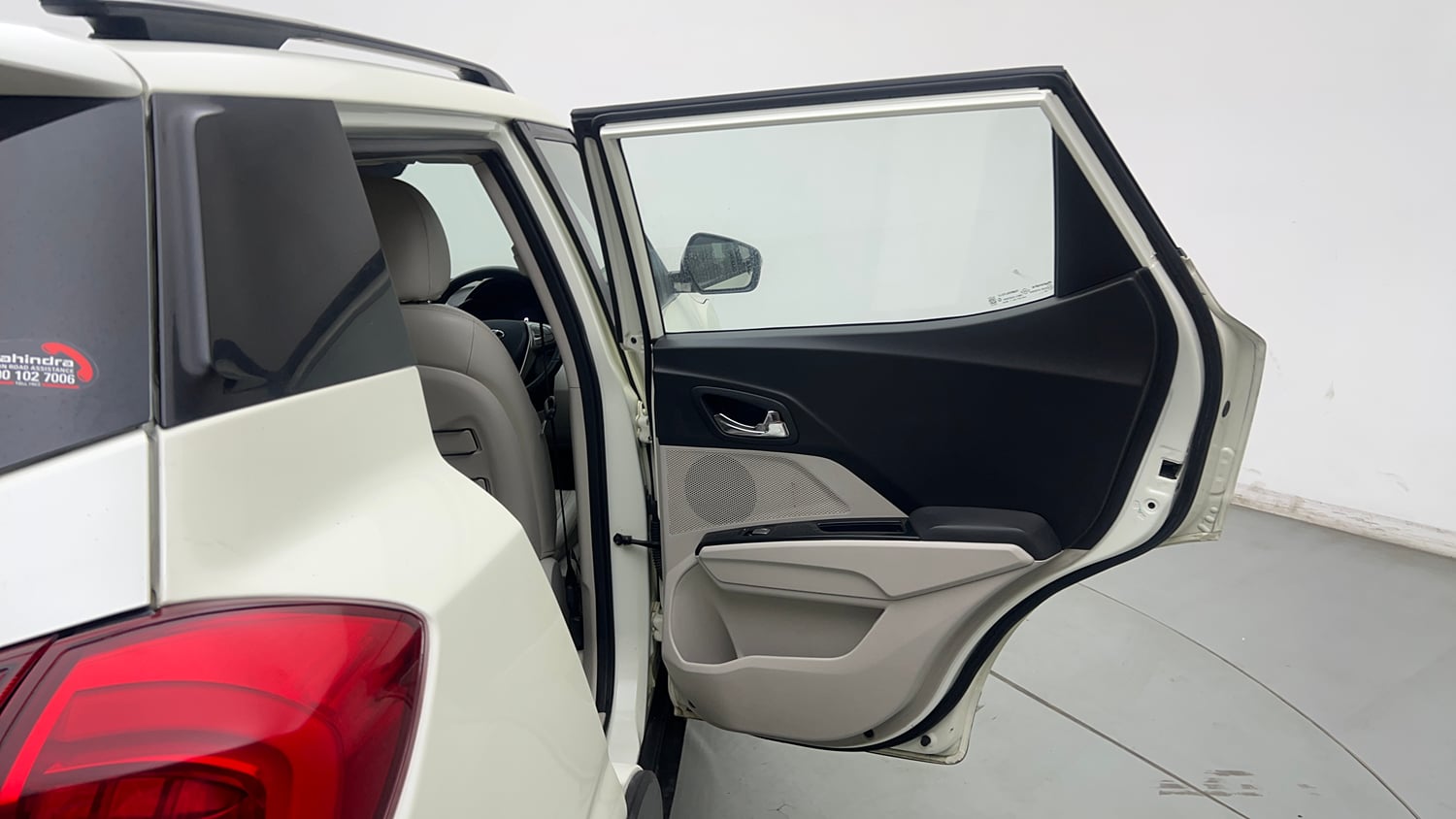Used 2021 Mahindra XUV 300 1.5 W8 (O) Diesel Manual interior RIGHT REAR DOOR OPEN VIEW