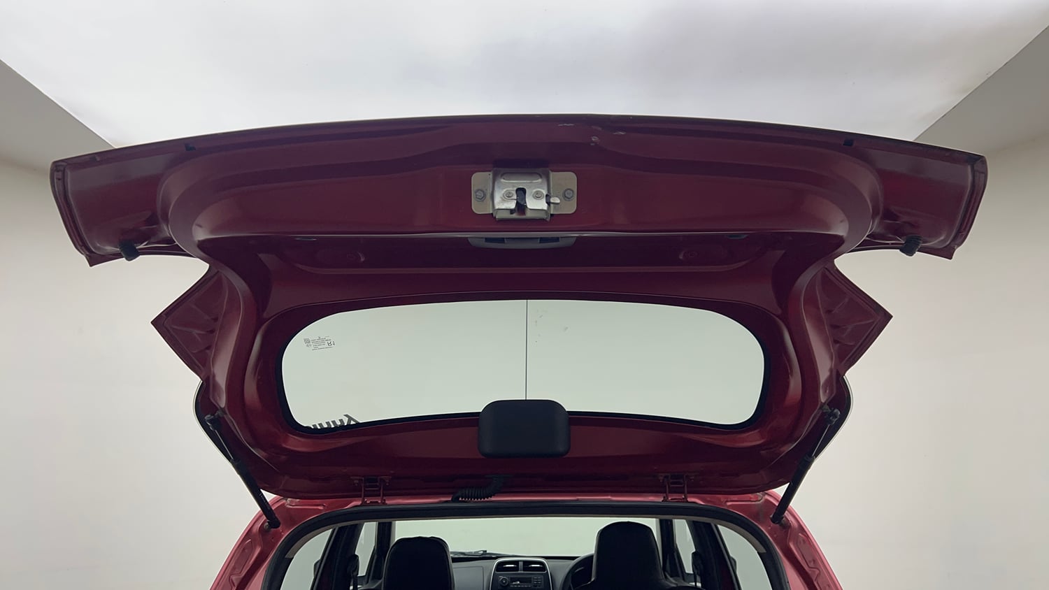 Used 2018 Renault Kwid RXL Petrol Manual interior DICKY DOOR OPEN VIEW