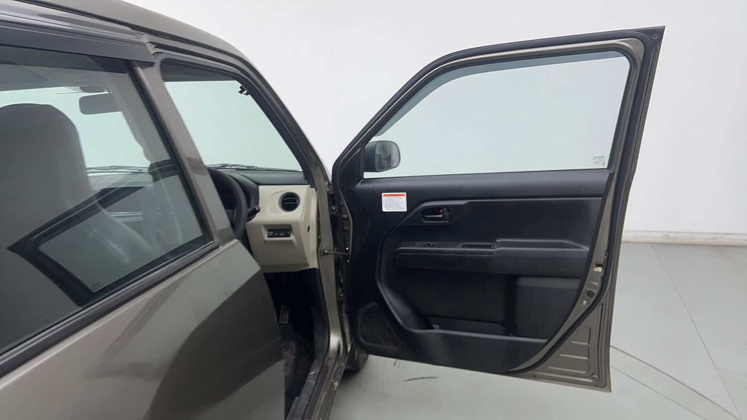 Used 2019 Maruti Suzuki Wagon R LXi (O) 1.0 CNG Cng Manual interior RIGHT FRONT DOOR OPEN VIEW
