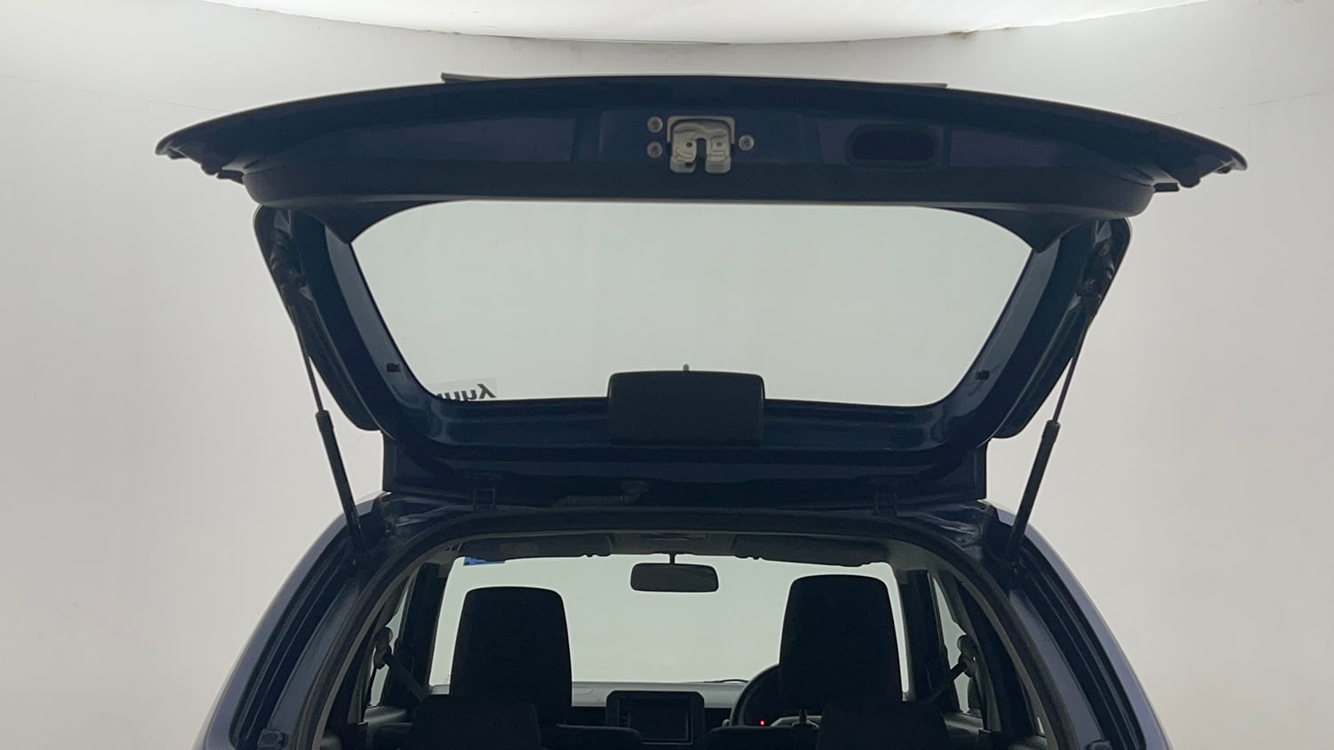 Used 2022 Maruti Suzuki Ignis Sigma 1.2 MT Petrol Manual interior DICKY DOOR OPEN VIEW