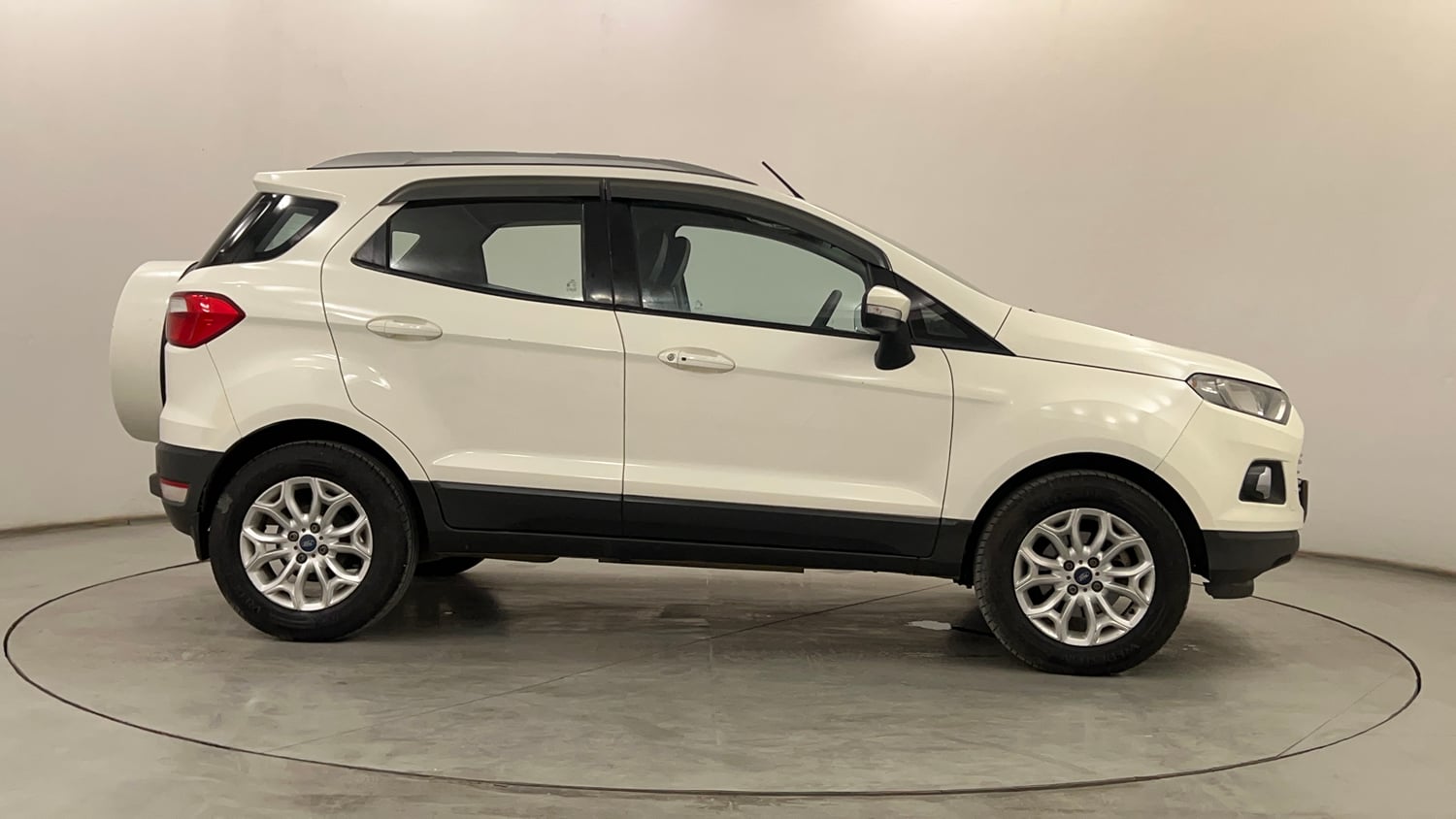 Used 2014 Ford EcoSport Titanium 1.5 TDCi (Opt) Diesel Manual exterior RIGHT SIDE VIEW