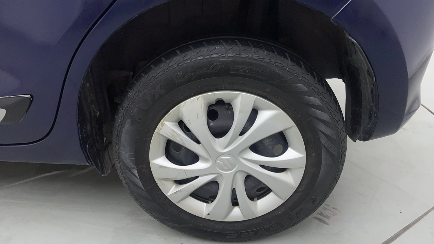 Used 2022 Maruti Suzuki Swift VXi Petrol Manual tyres LEFT REAR TYRE RIM VIEW