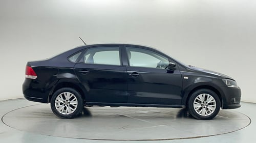 Used 2015 Volkswagen Vento Highline Petrol Petrol Manual exterior RIGHT SIDE VIEW