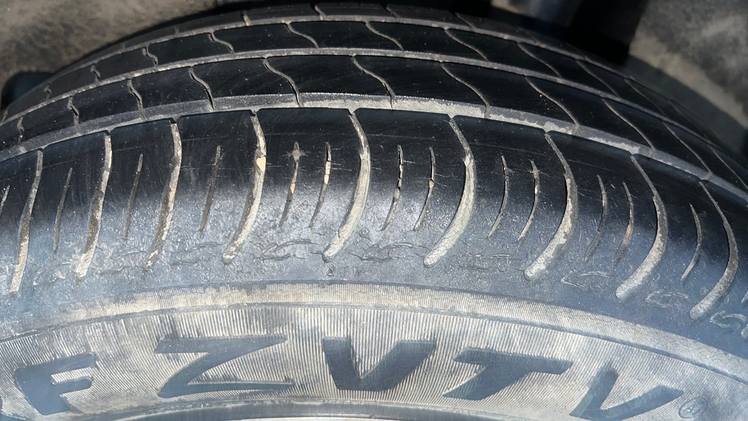 Used 2021 Maruti Suzuki Baleno Delta Petrol Manual tyres LEFT REAR TYRE TREAD VIEW