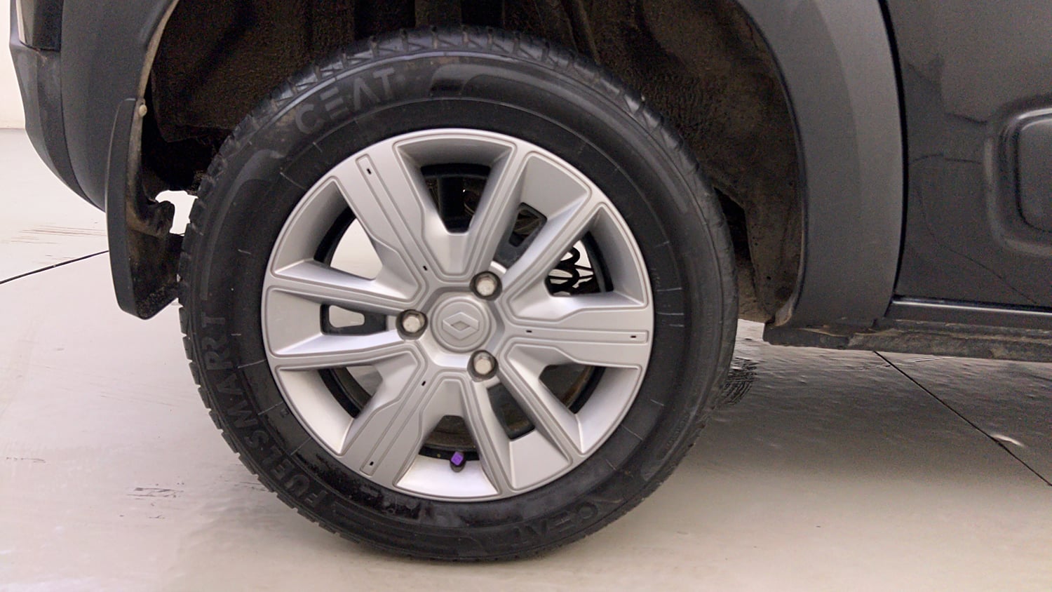 Used 2023 Renault Kwid CLIMBER AMT Urban Night Limited Edition Petrol Automatic tyres RIGHT REAR TYRE RIM VIEW