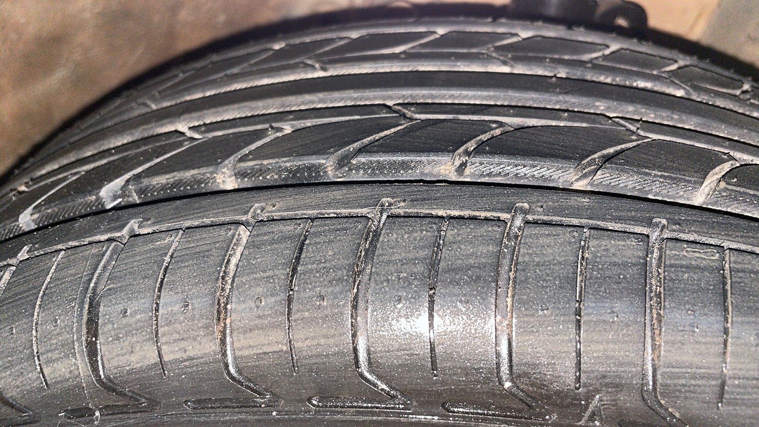 Used 2014 Honda Mobilio V Petrol Petrol Manual tyres RIGHT FRONT TYRE TREAD VIEW