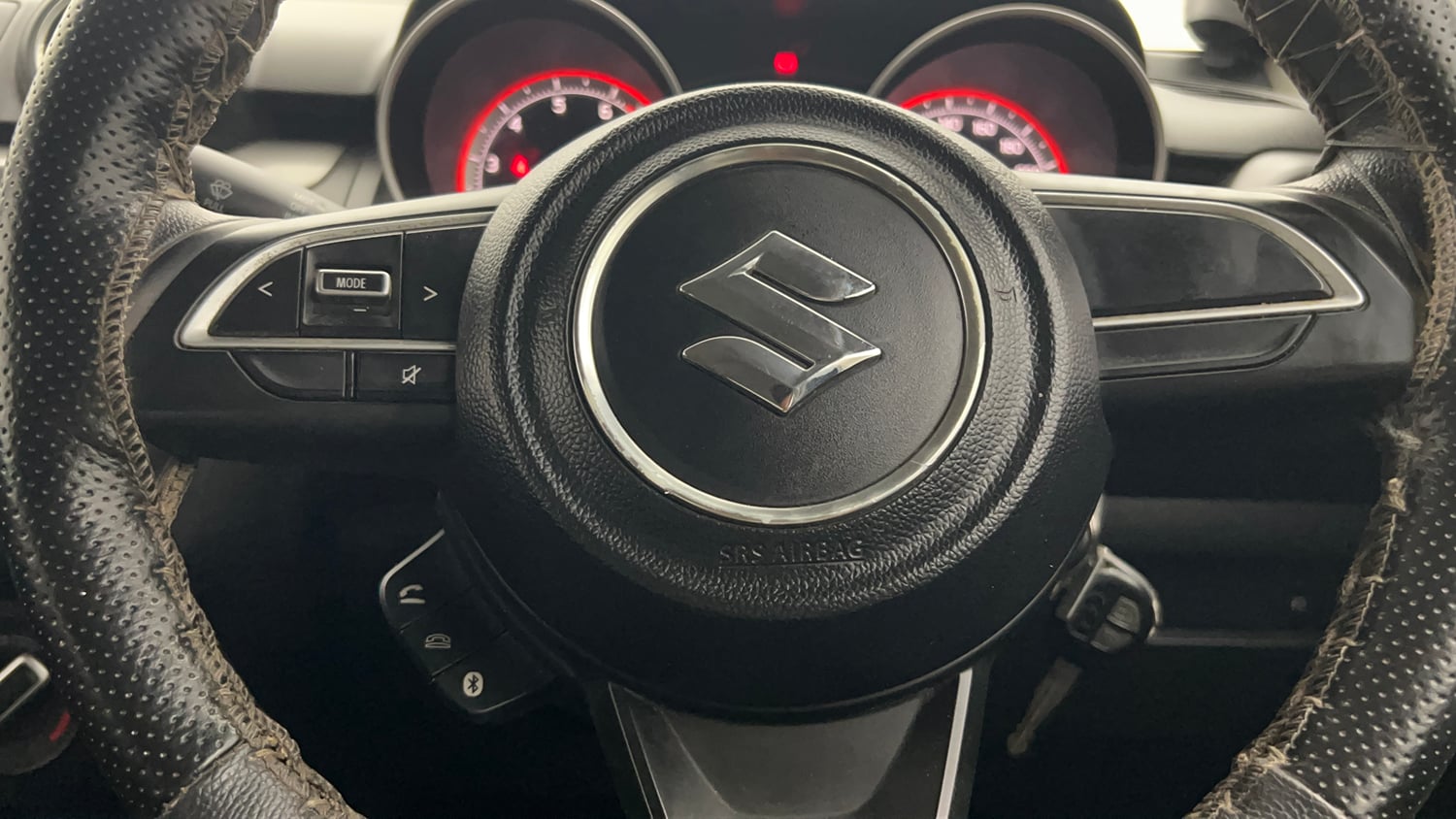 Used 2018 Maruti Suzuki Swift VXi Petrol Manual top_features Steering mounted controls