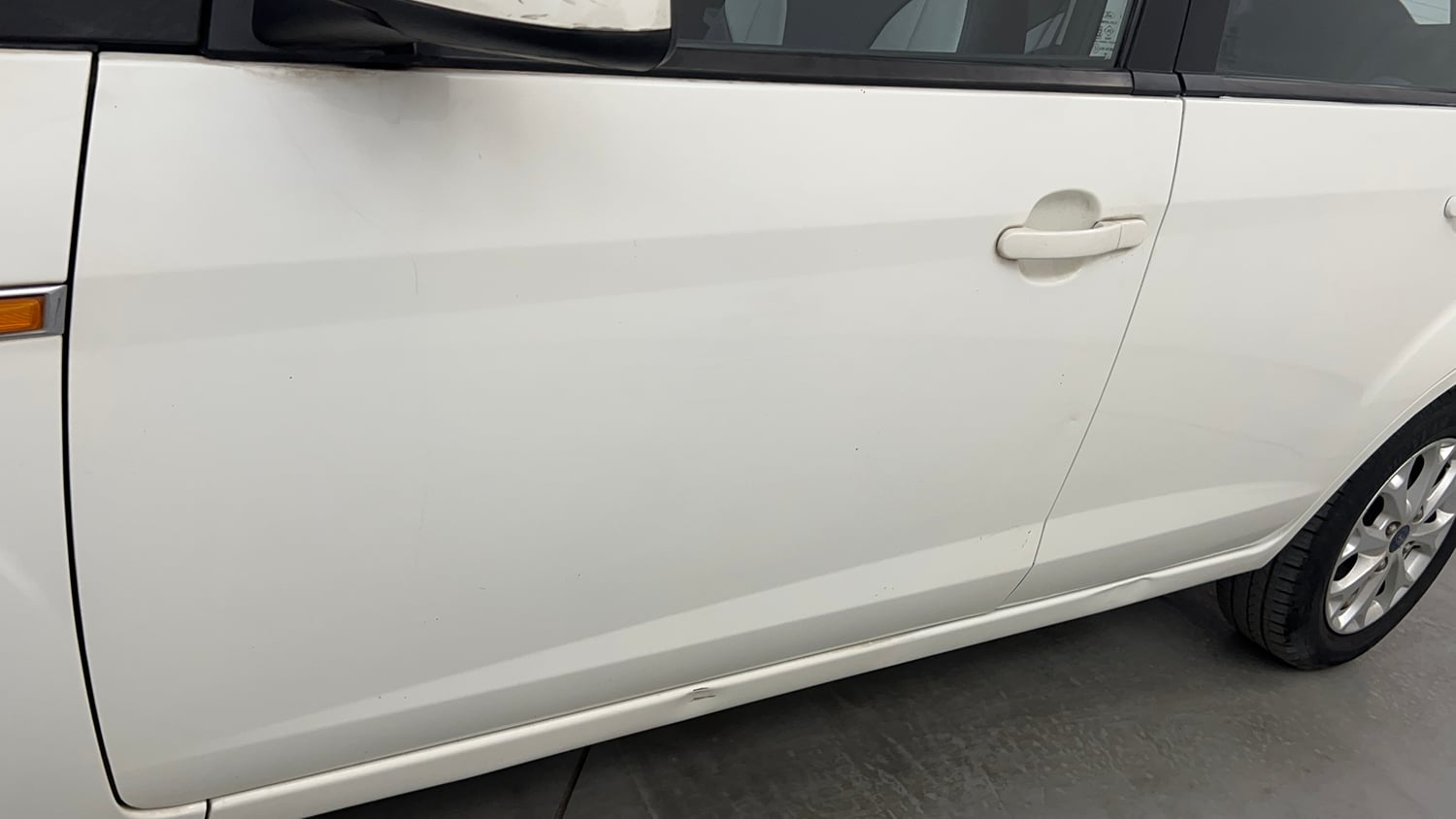 Used 2014 Ford Figo Duratec Petrol Titanium 1.2 Petrol Manual dents MINOR SCRATCH