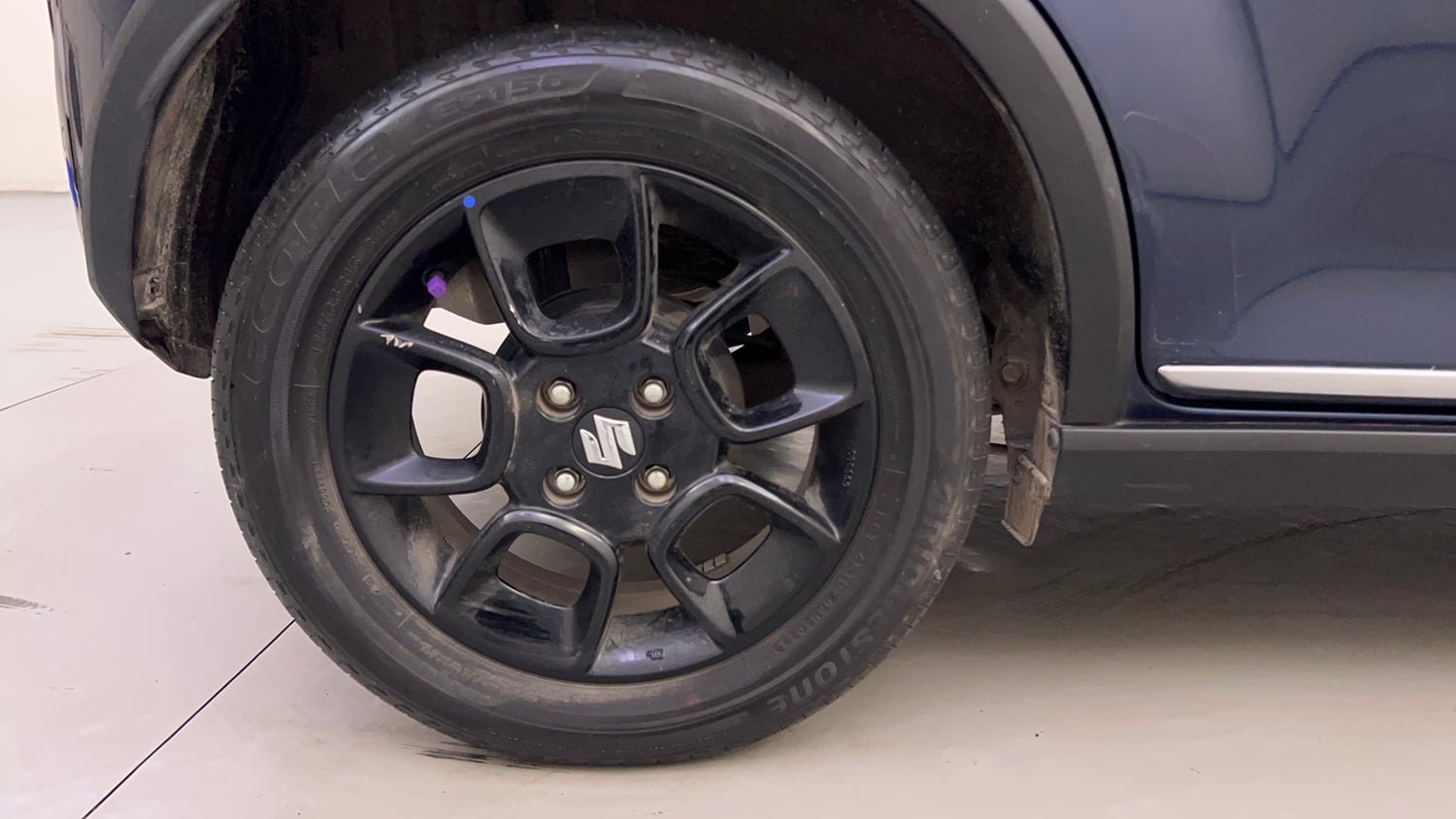 Used 2023 Maruti Suzuki Ignis Zeta 1.2 AMT Petrol Automatic tyres RIGHT REAR TYRE RIM VIEW